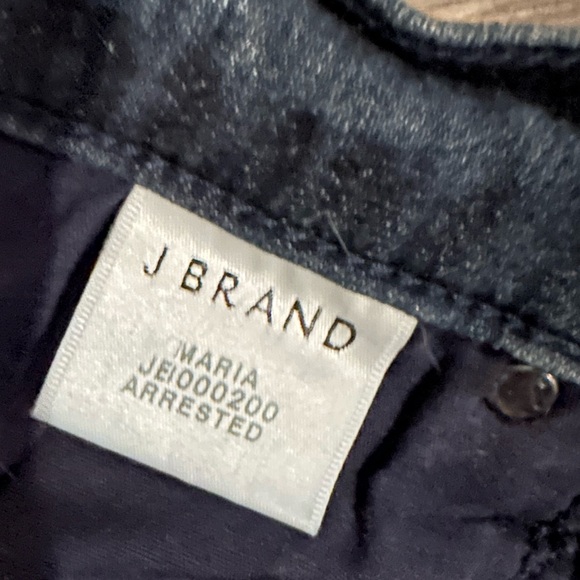 JBrand | Maria Dark Wash Skinny Jean in Arrested | 26 - Picture 8 of 10